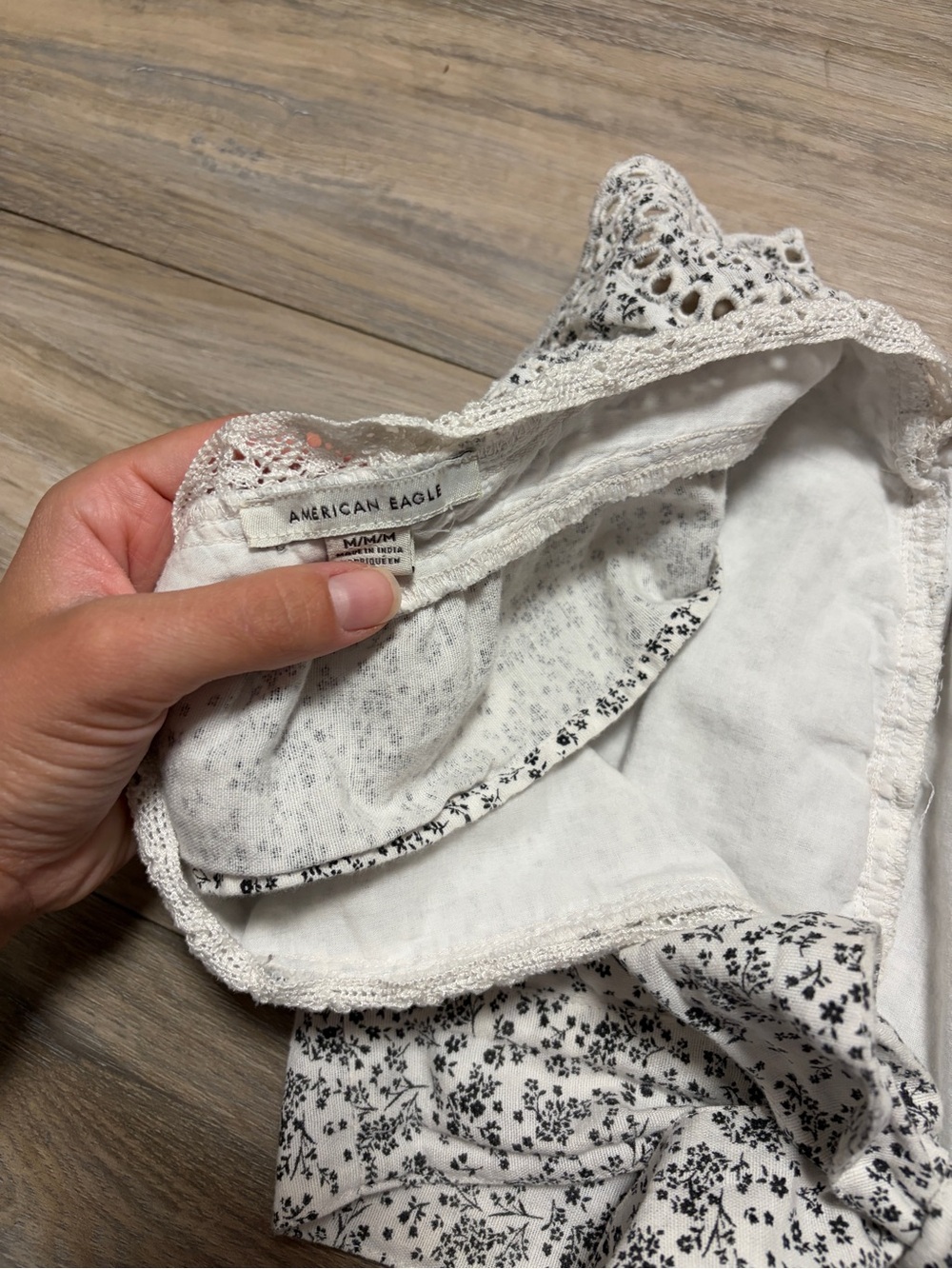 American Eagle Outfitters Cream Floral Tie-Back Crop Top - Picture 5 of 5